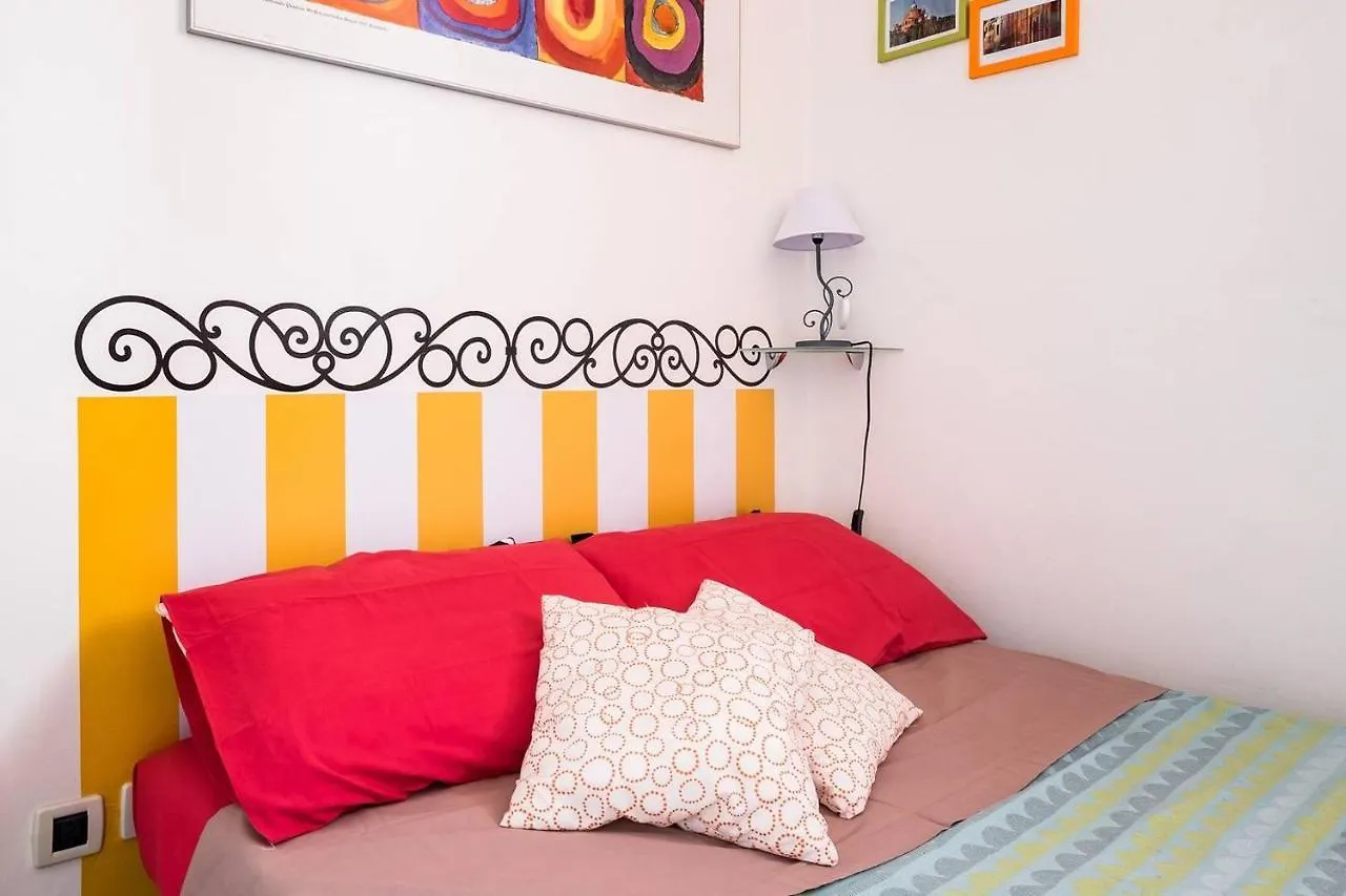 Studio In The Old Town Int. 10 Appartement Bologna Italië