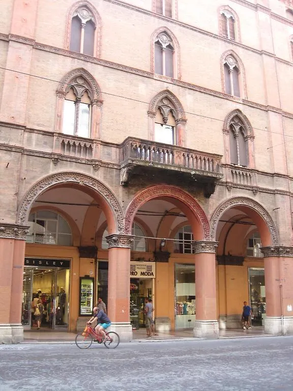 Studio In The Old Town Int. 10 Apartment Bologna Italy